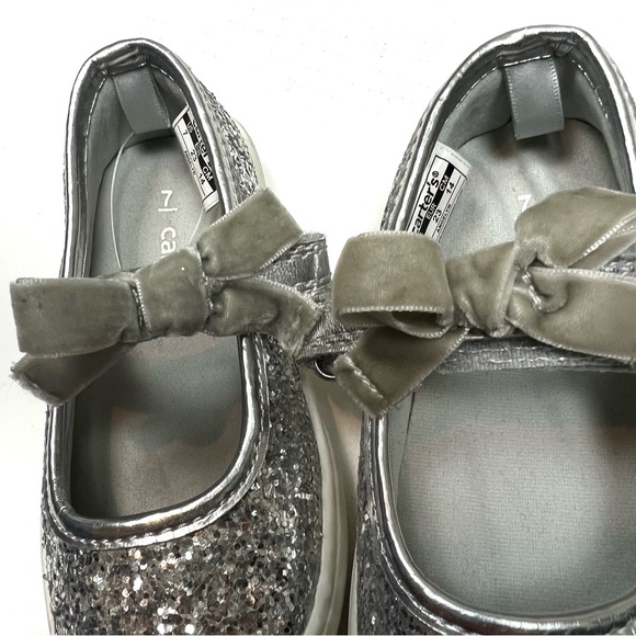 Carters | Toddler Glitter Sparkle Mary Janes Velcro With Bow Sz 7 - Picture 3 of 9